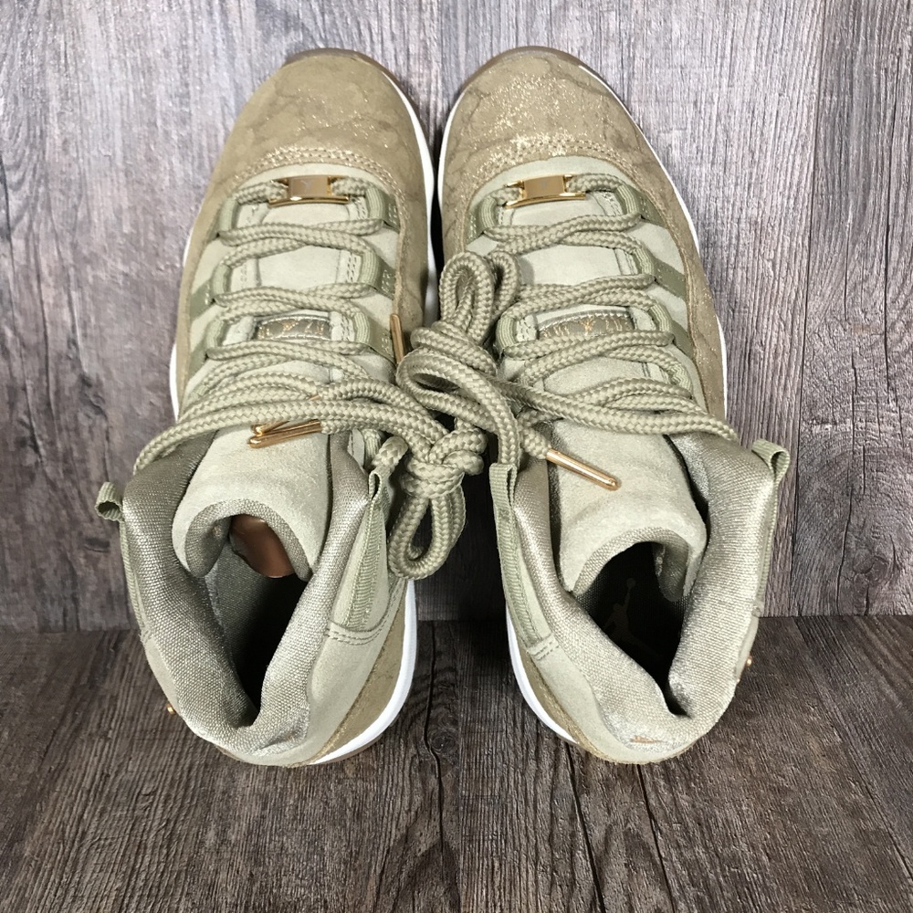 Air Jordan 11 Retro ‘Olive Lux’ - Picture 5 of 6